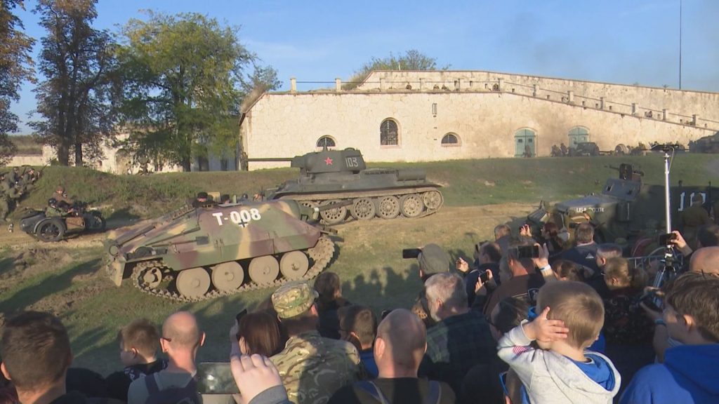 Világháborús a Monostori Erőd falai között Komáromi Televízió
