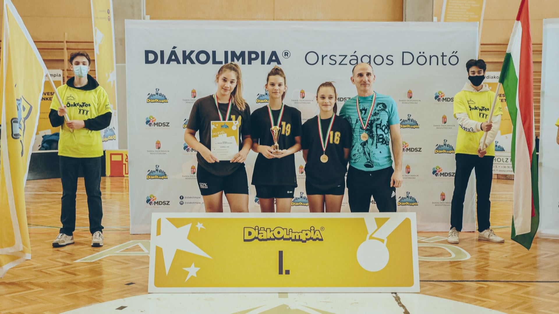 Két év szünet után ismét floorball diákolimpiát rendezett a Magyar  Diáksport Szövetség – Komáromi Televízió