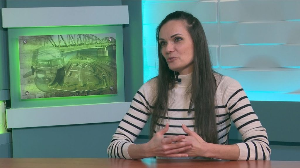 St di nk vend ge simon anett j gaoktat kom romi telev zi 